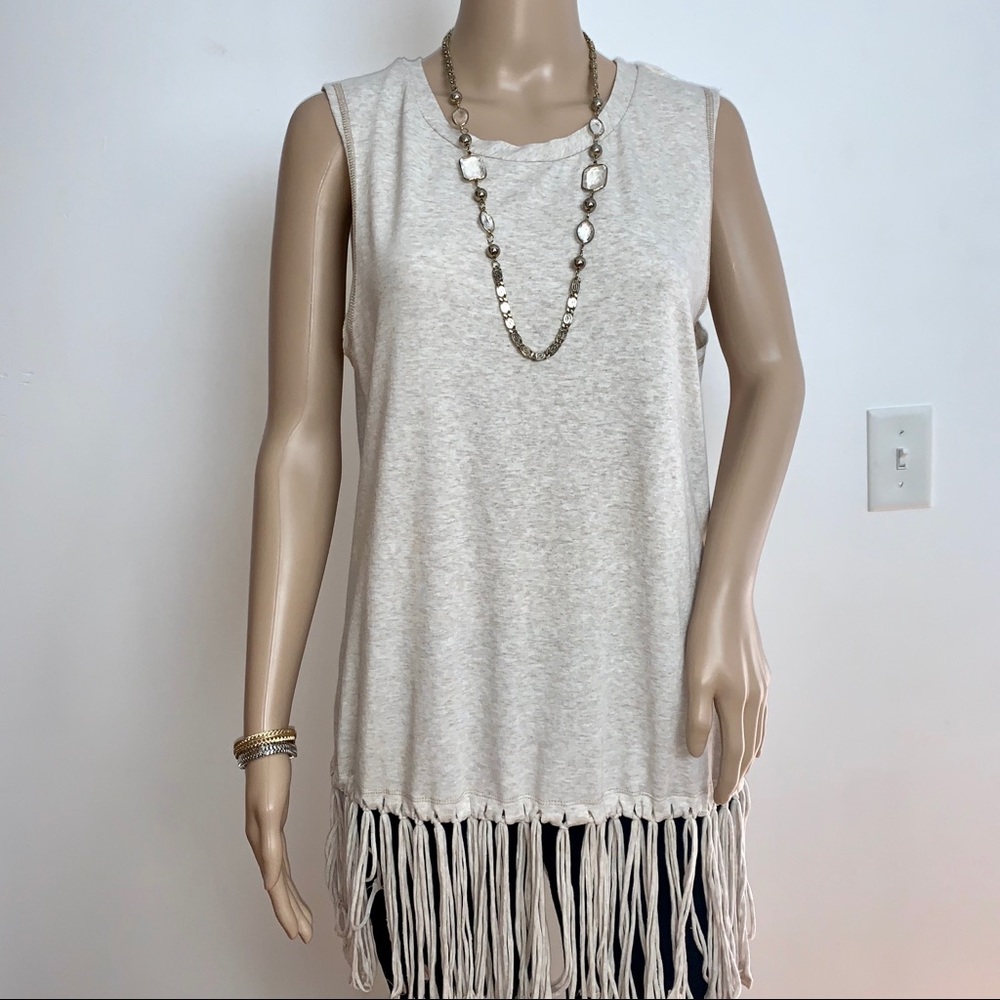 🛍 Hem & Thread Sleeveless Top🛍
